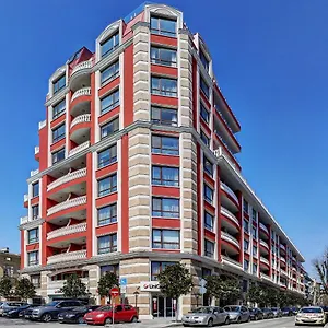 Luxury Center In Grand Karavel Apartment Varna